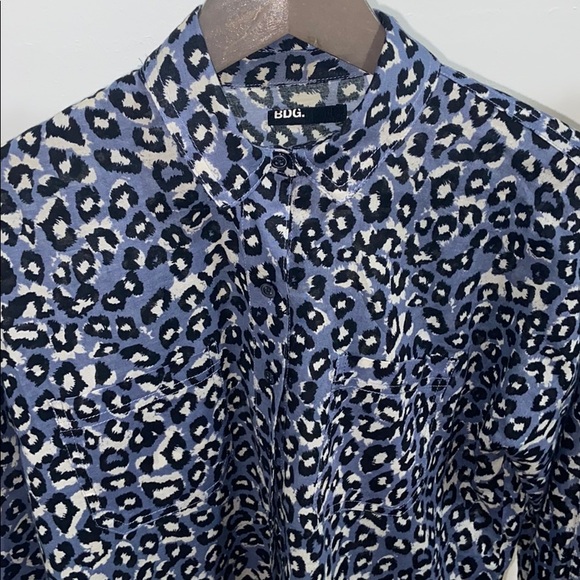 BDG Leopard Print Button Down Shirt - Picture 9 of 16